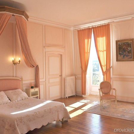 Chateau De La Foltiere Apartamento Saint-Germain-en-Coglès Habitación foto