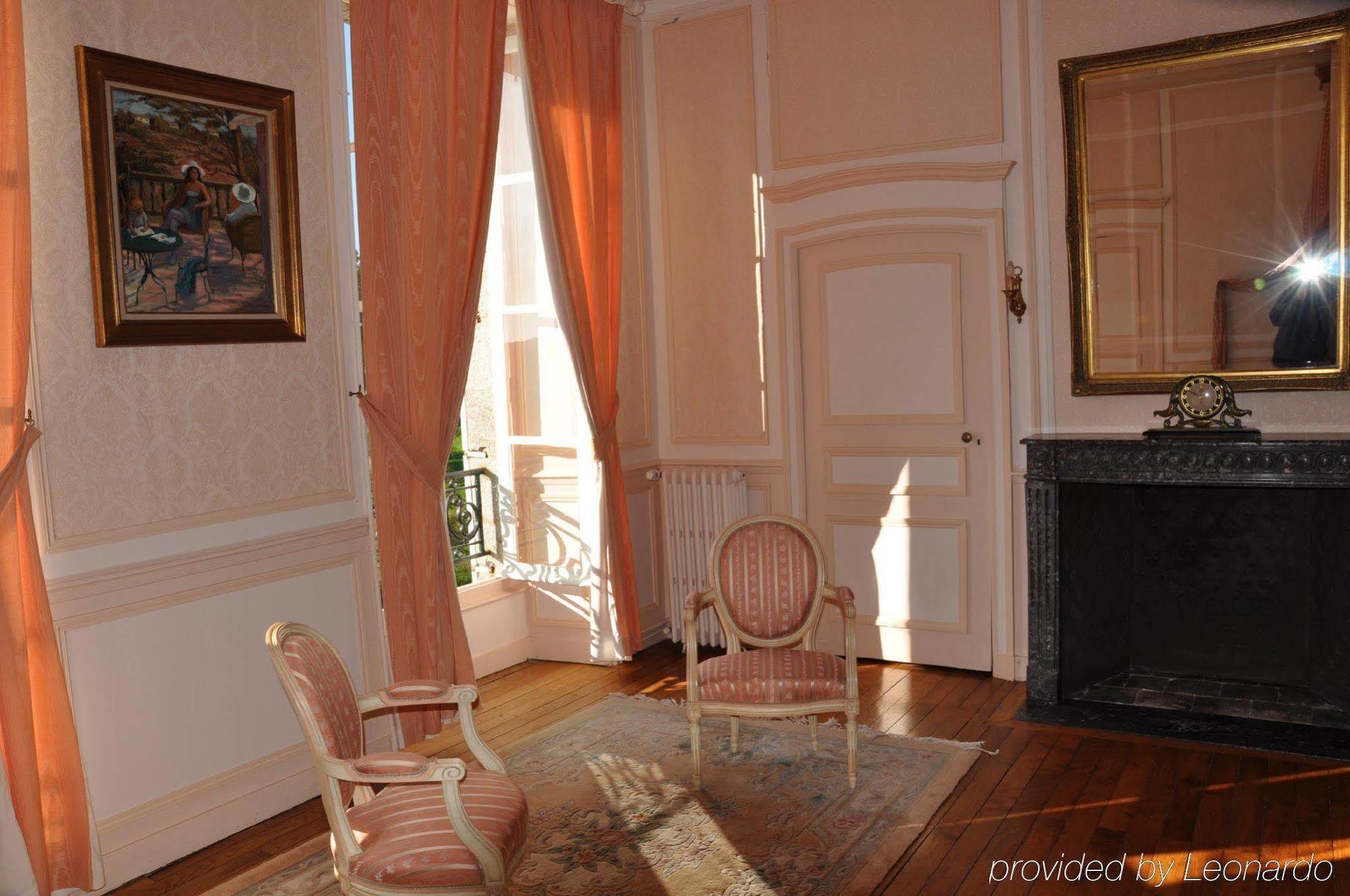 Chateau De La Foltiere Apartamento Saint-Germain-en-Coglès Habitación foto